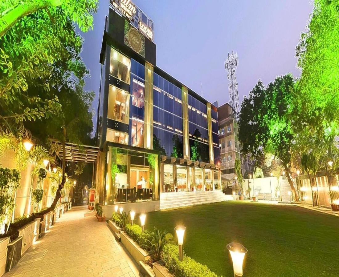 The Palm Spring A Boutique Hotel Naraina New Delhi Extérieur photo