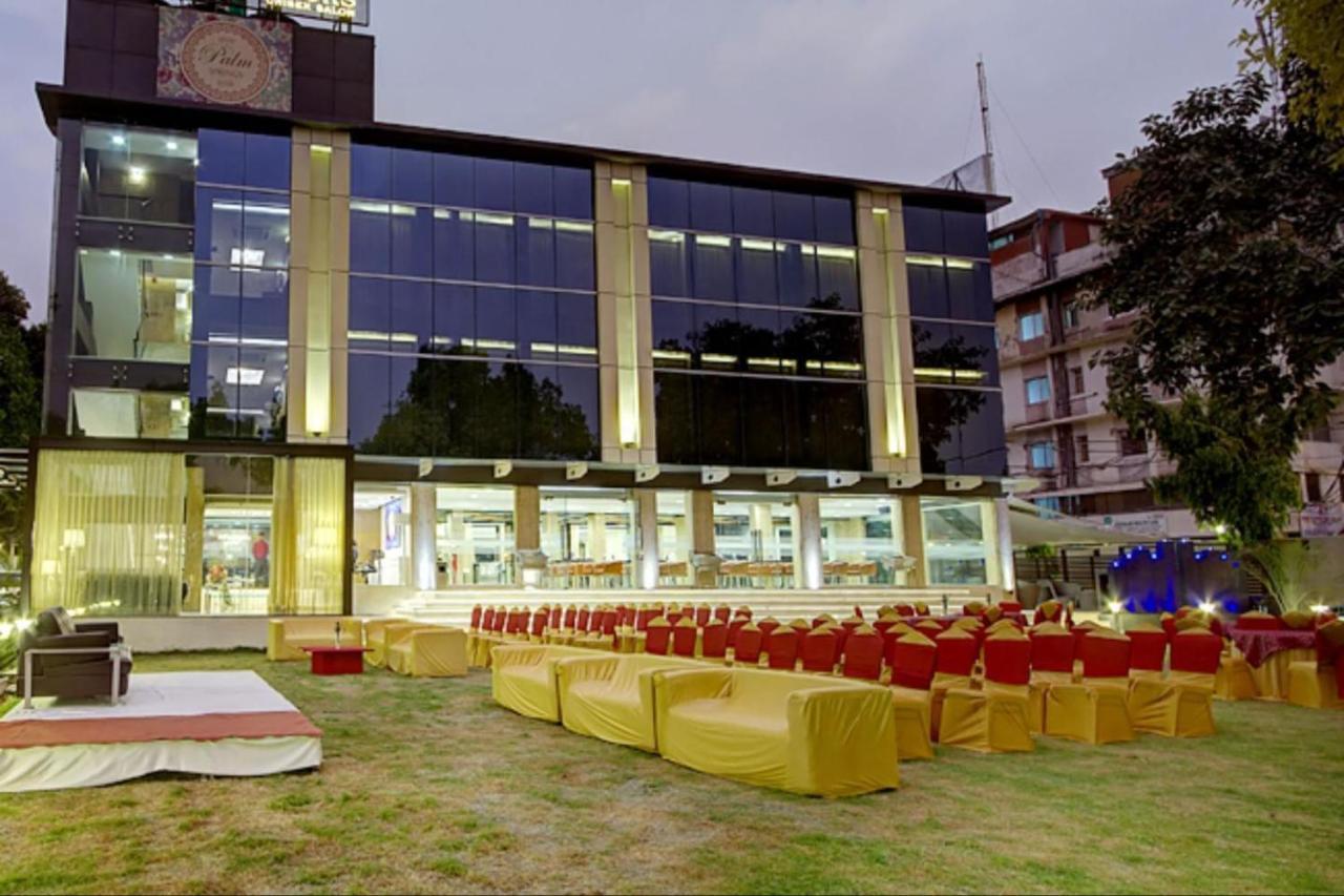 The Palm Spring A Boutique Hotel Naraina New Delhi Extérieur photo